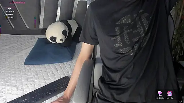 Black Rose2 online show from October 25, 2025, 11:51 am