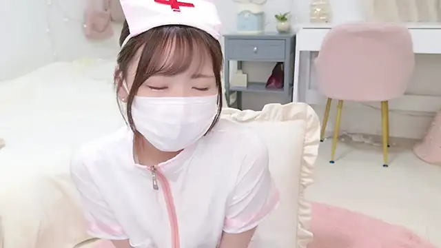 Sayuringo  online show from February 18, 2025, 5:21 pm