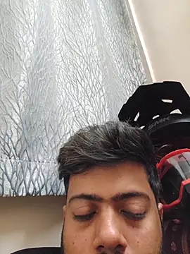 Snapshot of Hornie_small_Dick01 chatting on February 15, 2026, 5:20 pm Hornie small Dick01 online show from February 15, 2026, 5:20 pm