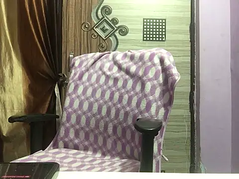 Snapshot of Desi_bhabhiii chatting on February 22, 2025, 5:34 am Desi bhabhiii online show from February 22, 2025, 5:34 am