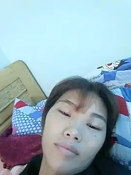 Lonalysexy online show from May 18, 2026, 6:19 am