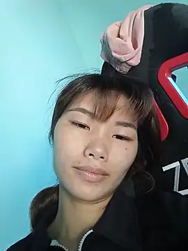 Lonalysexy online show from May 30, 2026, 1:25 am