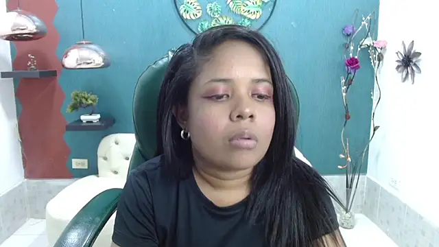 Snapshot of Melikasweetz chatting on January 22, 2025, 5:28 pm Melikasweetz online show from January 22, 2025, 5:28 pm