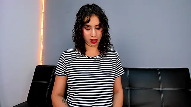 Snapshot of purplay_98 chatting on February 7, 2025, 6:34 pm purplay 98 online show from February 7, 2025, 6:34 pm