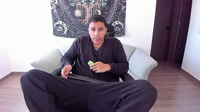 JayMarcos  online show from January 18, 2025, 7:15 pm