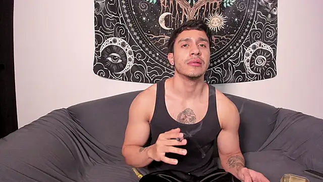 JayMarcos  online show from February 28, 2025, 5:26 am