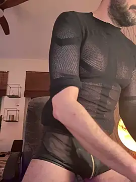 Snapshot of tomz0819 chatting on March 15, 2025, 6:43 pm tomz0819 online show from March 15, 2025, 6:43 pm