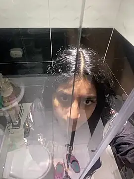 cloe small online show from December 21, 2024, 5:25 am