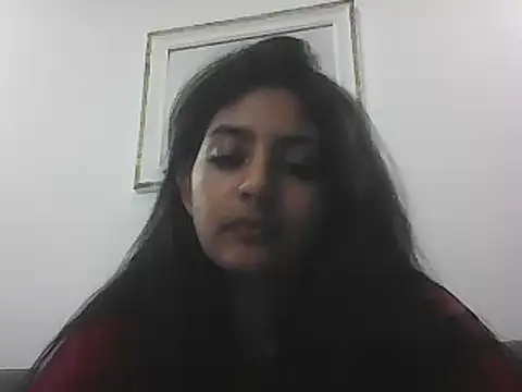 cloe small online show from December 22, 2024, 9:33 am