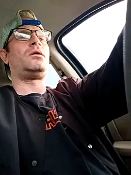 crazycam619 online show from April 13, 2026, 1:33 am