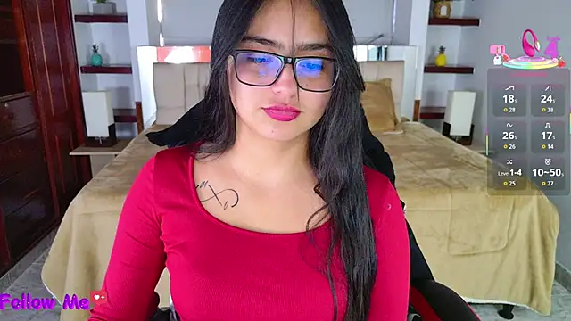 scarlleth  online show from September 26, 2025, 12:09 pm