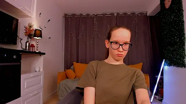 Snapshot of BettyBrowni chatting on February 1, 2025, 1:12 am BettyBrowni online show from February 1, 2025, 1:12 am