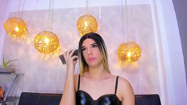 Snapshot of victoria_aleia_ chatting on March 6, 2025, 10:47 pm victoria aleia online show from March 6, 2025, 10:47 pm