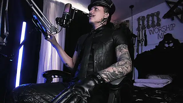 Snapshot of allanhurtss chatting on March 11, 2025, 7:47 pm allanhurtss online show from March 11, 2025, 7:47 pm