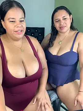 Snapshot of twocurvylatins chatting on June 9, 2026, 10:49 am twocurvylatins online show from June 9, 2026, 10:49 am