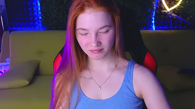 Snapshot of erikabrian chatting on December 10, 2024, 1:32 am erikabrian online show from December 10, 2024, 1:32 am