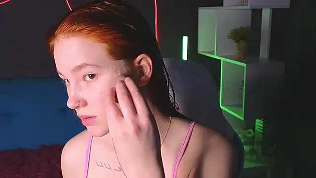 Snapshot of erikabrian chatting on December 11, 2024, 8:04 am erikabrian online show from December 11, 2024, 8:04 am