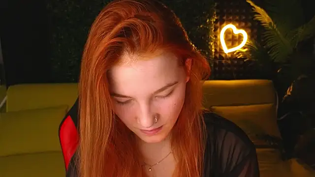 Snapshot of erikabrian chatting on December 15, 2024, 11:34 am erikabrian online show from December 15, 2024, 11:34 am