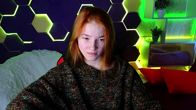 Snapshot of erikabrian chatting on December 17, 2024, 4:23 am erikabrian online show from December 17, 2024, 4:23 am