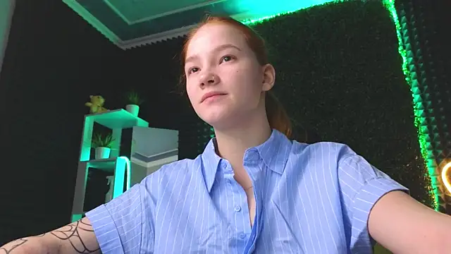 Snapshot of erikabrian chatting on December 28, 2024, 1:39 am erikabrian online show from December 28, 2024, 1:39 am