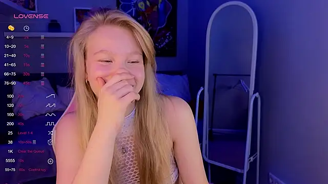 Sarra Cooper online show from February 18, 2025, 4:37 am