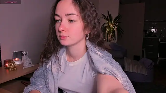 Snapshot of cClandesTina chatting on January 4, 2025, 11:06 pm cClandesTina online show from January 4, 2025, 11:06 pm
