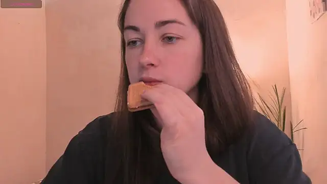 Snapshot of cClandesTina chatting on November 7, 2025, 2:28 pm cClandesTina online show from November 7, 2025, 2:28 pm