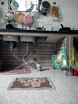 Snapshot of Haralushiaaa chatting on October 28, 2025, 3:21 am Haralushiaaa online show from October 28, 2025, 3:21 am