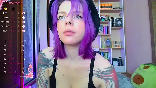 Snapshot of milky__way__ chatting on March 21, 2025, 10:50 am milky way online show from March 21, 2025, 10:50 am