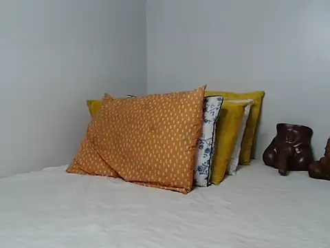 glam mish online show from April 8, 2026, 9:59 pm