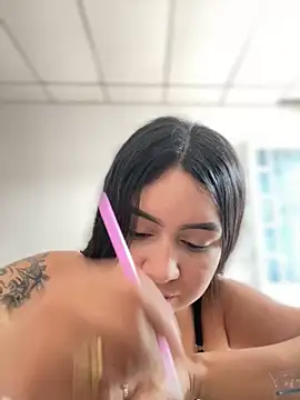 Snapshot of Pretty_Isadora chatting on December 26, 2024, 8:21 pm Pretty Isadora online show from December 26, 2024, 8:21 pm