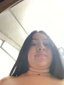 Snapshot of Pretty_Isadora chatting on January 29, 2025, 11:25 pm Pretty Isadora online show from January 29, 2025, 11:25 pm