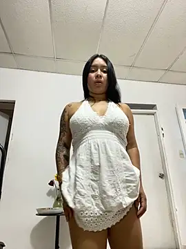 Snapshot of Pretty_Isadora chatting on January 30, 2025, 6:43 pm Pretty Isadora online show from January 30, 2025, 6:43 pm