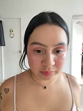 Snapshot of Pretty_Isadora chatting on February 4, 2025, 8:59 pm Pretty Isadora online show from February 4, 2025, 8:59 pm