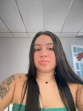 Snapshot of Pretty_Isadora chatting on February 20, 2025, 10:26 pm Pretty Isadora online show from February 20, 2025, 10:26 pm