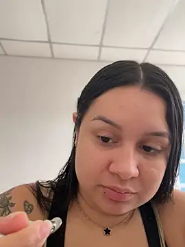 Snapshot of Pretty_Isadora chatting on March 14, 2025, 9:00 pm Pretty Isadora online show from March 14, 2025, 9:00 pm