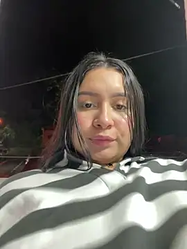 Snapshot of Pretty_Isadora chatting on March 16, 2025, 5:36 am Pretty Isadora online show from March 16, 2025, 5:36 am