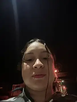 Snapshot of Pretty_Isadora chatting on March 17, 2025, 5:45 am Pretty Isadora online show from March 17, 2025, 5:45 am