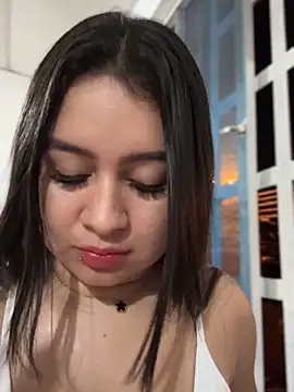 Snapshot of Pretty_Isadora chatting on September 23, 2025, 11:30 pm Pretty Isadora online show from September 23, 2025, 11:30 pm