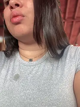 Snapshot of Pretty_Isadora chatting on October 5, 2025, 7:01 pm Pretty Isadora online show from October 5, 2025, 7:01 pm