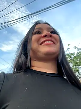 Snapshot of Pretty_Isadora chatting on October 17, 2025, 10:12 pm Pretty Isadora online show from October 17, 2025, 10:12 pm