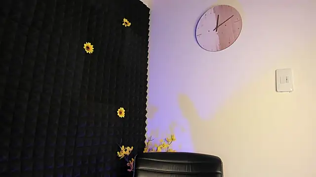 on tefa online show from February 9, 2025, 8:13 pm