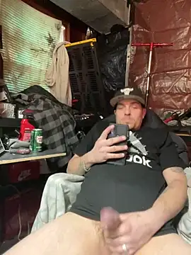 Snapshot of joeycbigcock chatting on January 18, 2025, 9:13 pm joeycbigcock online show from January 18, 2025, 9:13 pm