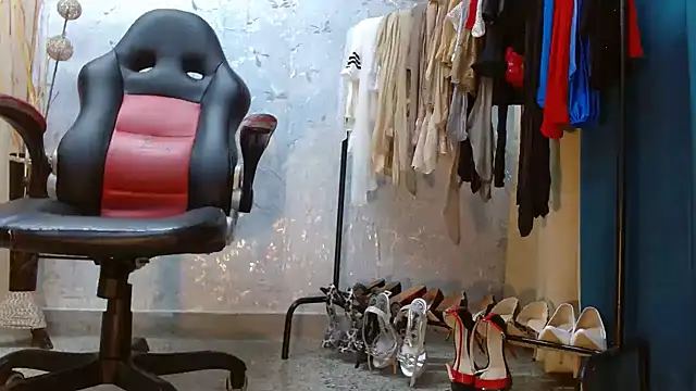 Samantabrown  online show from January 19, 2026, 11:25 am