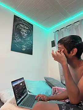 alejo cute online show from May 16, 2026, 3:11 pm