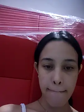 Snapshot of The-quee22 chatting on March 19, 2025, 11:03 pm The-quee22 online show from March 19, 2025, 11:03 pm