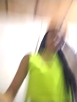 Snapshot of The-quee22 chatting on September 13, 2025, 6:51 pm The-quee22 online show from September 13, 2025, 6:51 pm