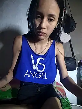 Snapshot of The-quee22 chatting on November 7, 2025, 7:58 pm The-quee22 online show from November 7, 2025, 7:58 pm