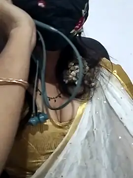 Snapshot of Triveni-Lovely chatting on March 22, 2026, 4:21 pm Triveni-Lovely online show from March 22, 2026, 4:21 pm