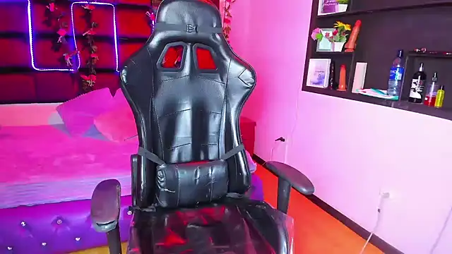 Snapshot of Amy_hoy69 chatting on October 19, 2025, 12:50 pm Amy hoy69 online show from October 19, 2025, 12:50 pm